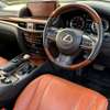 2019 Lexus LX570 thumb 8