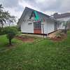 600 ft² Commercial Property with Parking in Lavington thumb 1