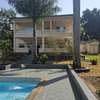 5 Bed House with En Suite in Spring Valley thumb 5