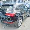 Audi Q5 black thumb 1