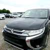 MITSUBISHI OUTLANDER HYBRID. thumb 0