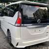 Nissan serena highway star thumb 4