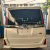 Toyota Noah hybrid white 2WD 2018 thumb 13
