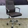 Office Chair: Swivel Leather Office Chair thumb 3