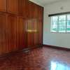 Lovely home 5br with Sq  for rent in Karen Bomas thumb 11