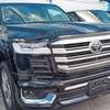 Toyota land Cruiser ZX Black 2023 thumb 6