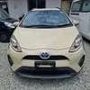 Toyota Aqua hybrid Cream 2018 2wd thumb 0