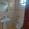 3 Bed Apartment with En Suite at Hatheru Road thumb 8