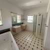 5 Bed Townhouse with En Suite in Nyari thumb 10