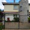 4 Bed Townhouse in Dennis Pritt thumb 4