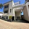 5 Bed Townhouse with En Suite in Lavington thumb 0