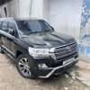 Landcruiser v8 diesel 2010 thumb 1