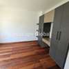 4 Bed Apartment with En Suite in Rosslyn thumb 2