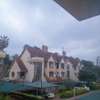 5 Bed House with En Suite in Lavington thumb 22