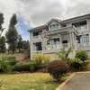 5 Bed Townhouse with En Suite at Kerarapon Drive thumb 0