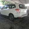 Subaru Forester 2018 white thumb 3