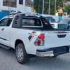 Toyota Hilux double cabin white 2016 manual diesel thumb 7