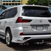 Lexus 570 thumb 8