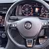 Volkswagen golf thumb 4