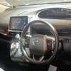 Toyota Sienta hybrid Redwine 2019 thumb 5