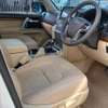 2017 Toyota Landcruiser V8 thumb 5
