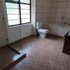 5 Bed Townhouse with En Suite in Rosslyn thumb 3