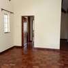 5 Bed Townhouse with En Suite at Lone Tree thumb 2