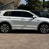 Volkswagen Tiguan white 2018 thumb 0