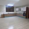 4 Bed Apartment with En Suite in Parklands thumb 5