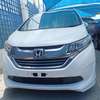 Honda Freed Hybrid white 2018 thumb 0