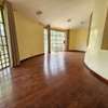 3 Bed House with En Suite in Rosslyn thumb 7