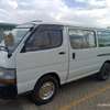 Toyota hiase kbm on sale, very clean and in good condition thumb 1