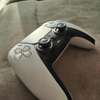 PS5 gaming pad thumb 2