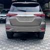 TOYOTA FORTUNER thumb 0