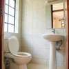 4 Bed House with En Suite in Redhill thumb 16
