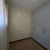 Furnished 2 Bed Apartment with En Suite at Close To Un thumb 7