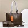QUEEN LADIES HANDBAGS @BEST PRICE ONLINE thumb 5