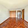 5 Bed House with En Suite in Lavington thumb 36