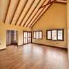 6 Bed House with En Suite in Ridgeways thumb 7