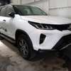 TOYOTA FORTUNER NEW IMPORT. thumb 8