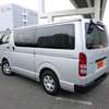 Toyota hiace thumb 7