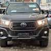 Toyota HILUX Double Cabin thumb 1