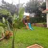 5 Bed House with En Suite in Lavington thumb 3