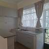 Furnished 2 Bed Apartment with En Suite at Close To Un thumb 17