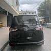 toyota sienta non hybrid thumb 6