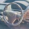 Toyota Esquire sunroof 2018 white thumb 1