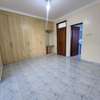 3 Bed Apartment with En Suite in Thome thumb 5