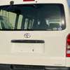 TOYOTA HIACE COMMUTER 18 SEATER thumb 7