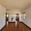 5 Bed House with En Suite in Gigiri thumb 11