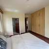 3 Bed Apartment with En Suite at Hendred Road thumb 7